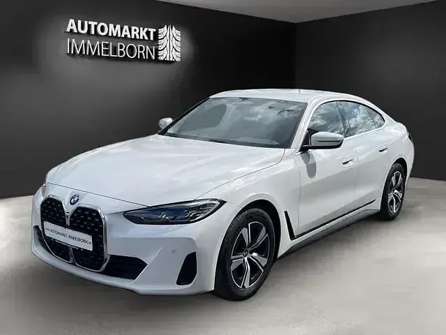 Gebraucht BMW 420 Coupé Sport Line 190 PS (139 kW) 2024 Alpinweiss iii Coupé