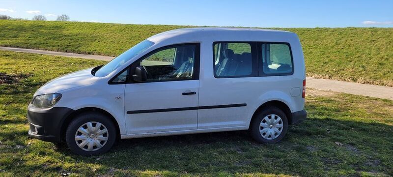 Weiß Gebraucht 2012 VW Caddy Van / Kleinbus | 5.000 € (Fairer Preis) - Bild 1/4