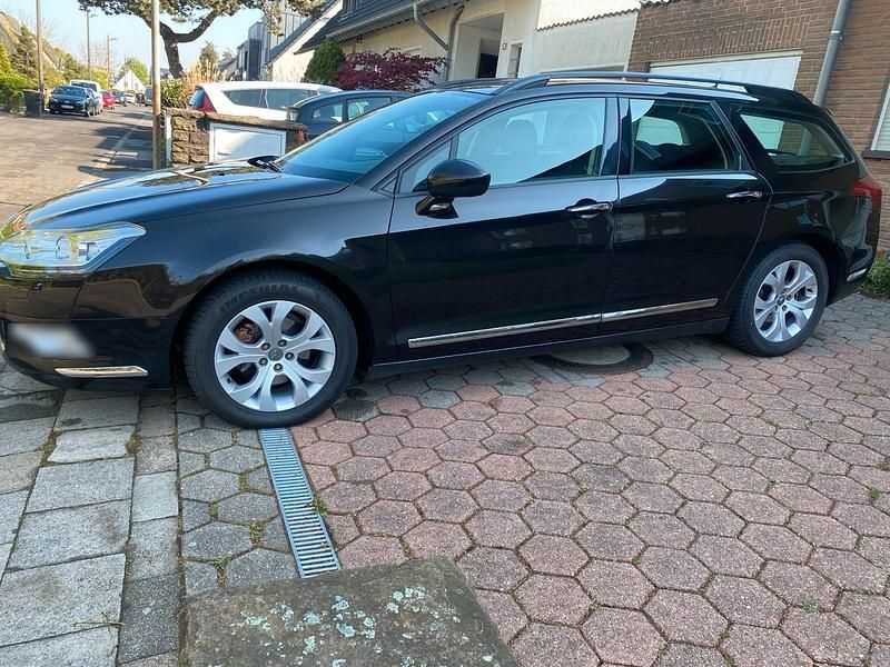 Gebraucht Citroën C5 140 PS (102 kW) 2013 Schwarz Kombi