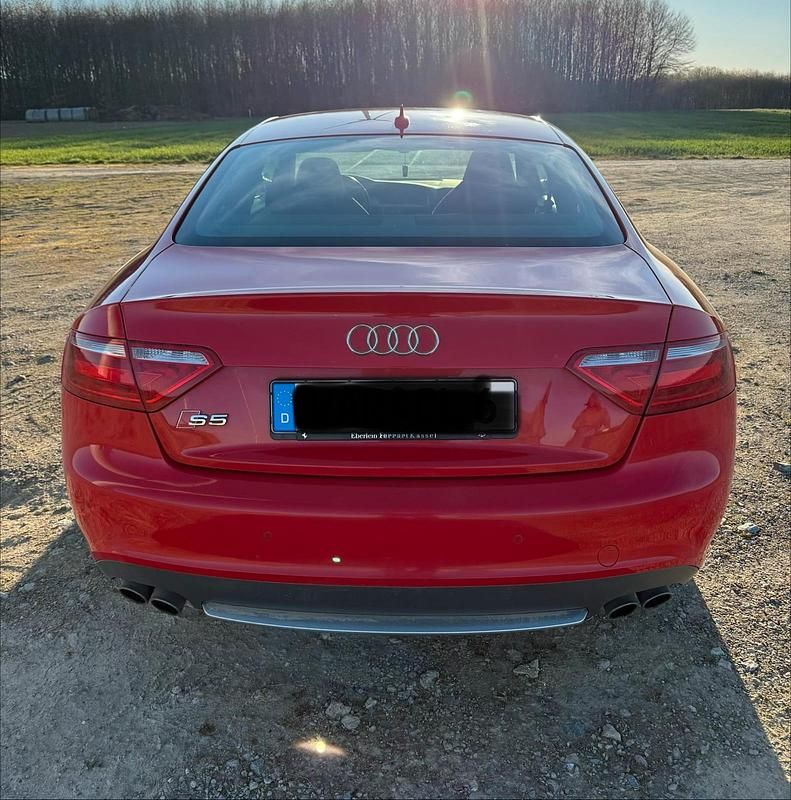 Gebraucht Audi S5 Basis 354 PS (260 kW) 2008 Rot Coupé