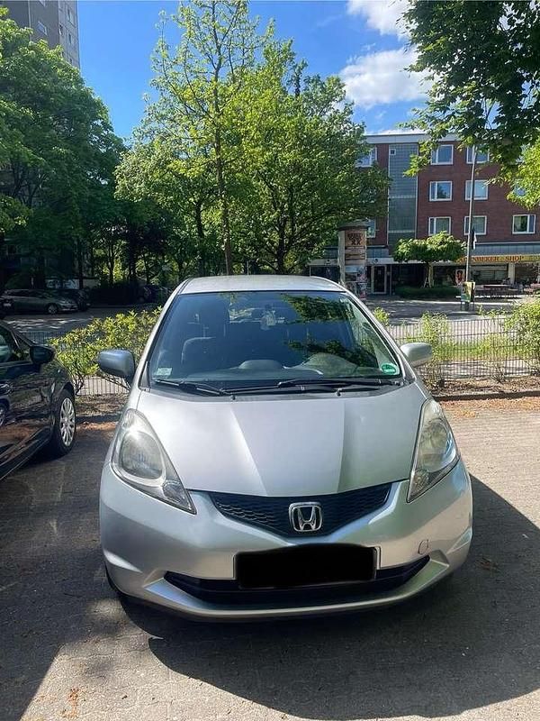 Grau Gebraucht 2010 Honda Jazz Comfort Kleinwagen | 6.500 € (Fairer Preis) - Bild 1/4