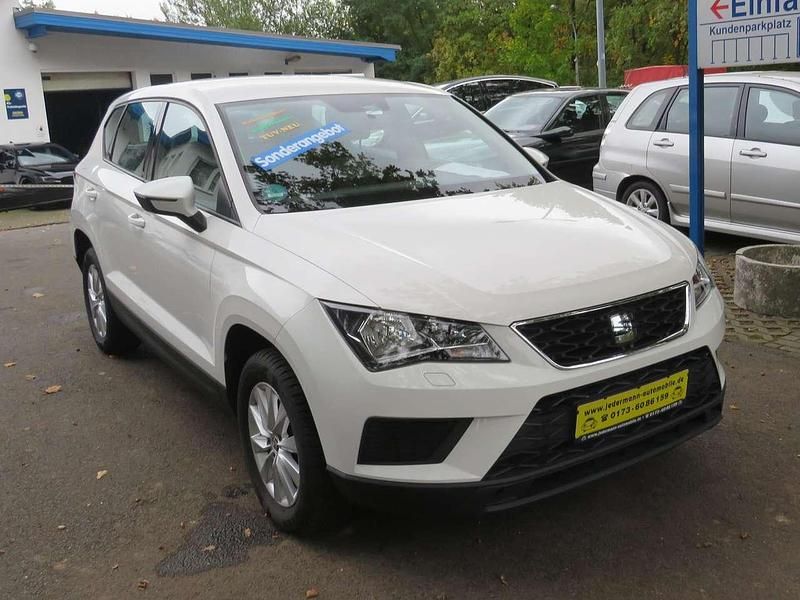 Blanco candy/bila white Gebraucht 2019 Seat Ateca Reference SUV | 15.250 € (Fairer Preis) - Bild 1/4