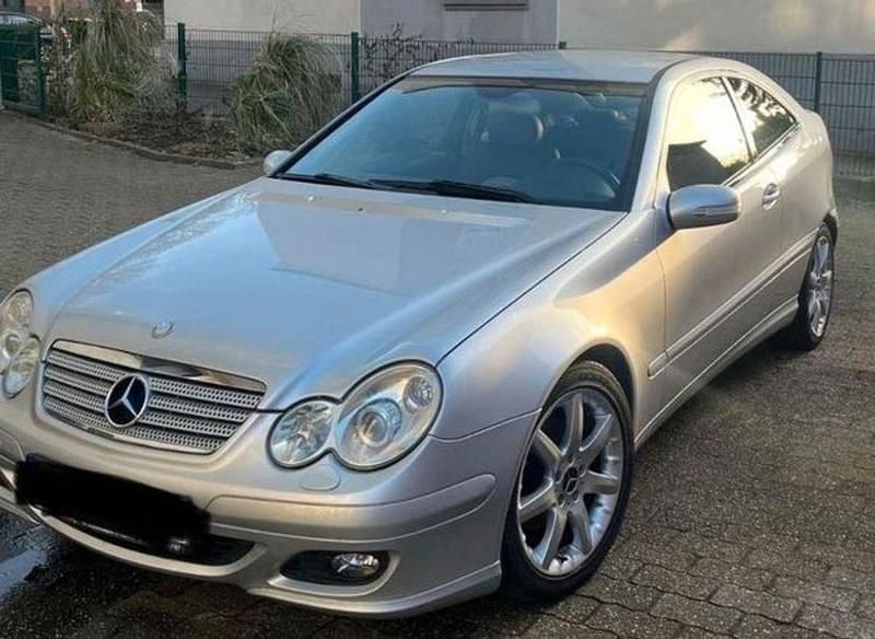 Silber Gebraucht 2003 Mercedes CLK200 Elegance Coupé | 4.500 € (Guter Preis) - Bild 1/2