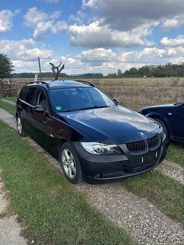 Gebraucht BMW 320 150 PS (110 kW) 2006 Schwarz Kombi