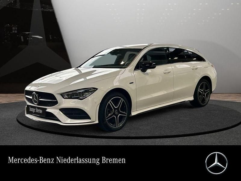 Weiß Gebraucht 2020 Mercedes CLA250e Shooting Brake AMG Kombi | 25.990 € (Fairer Preis) - Bild 1/3