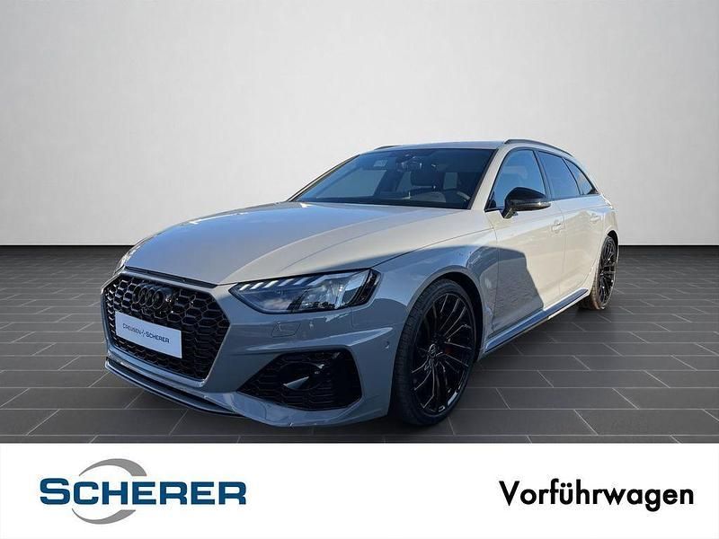 Nardograu Gebraucht 2025 Audi RS4 Ambiente Kombi | 86.490 € (Etwas zu teuer) - Bild 1/4