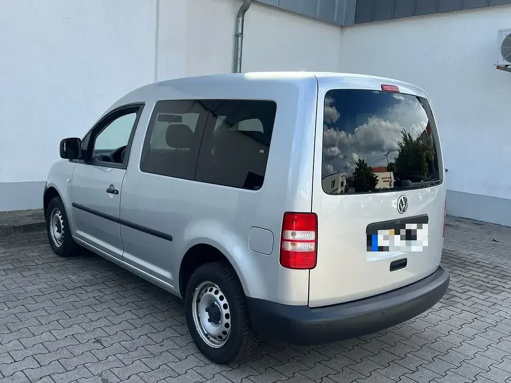 Gebraucht VW Caddy 86 PS (63 kW) 2013 Silber Van / Kleinbus