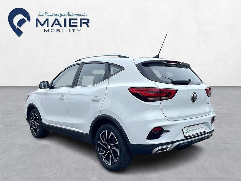 Second-hand MG ZS 111 CP (81 kW) 2024 Alb SUV