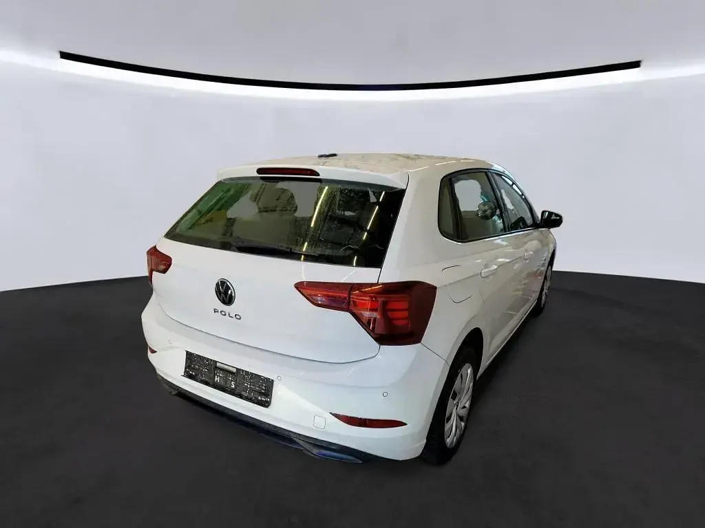 Gebraucht VW Polo Life 80 PS (58 kW) 2023 Weiß Kleinwagen