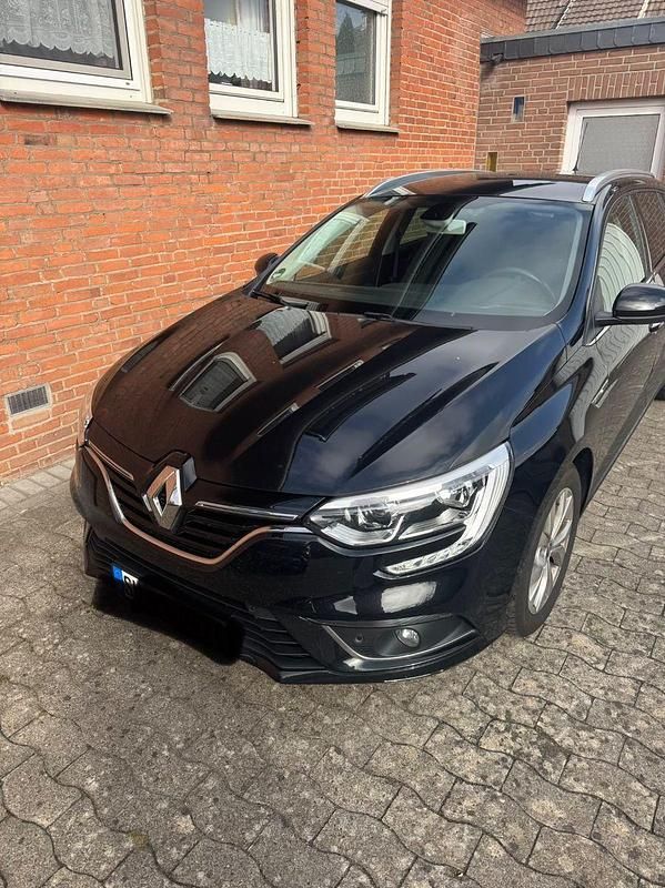 Schwarz Gebraucht 2019 Renault Mégane GrandTour LIMITED Kombi | 13.000 € (Fairer Preis) - Bild 1/1
