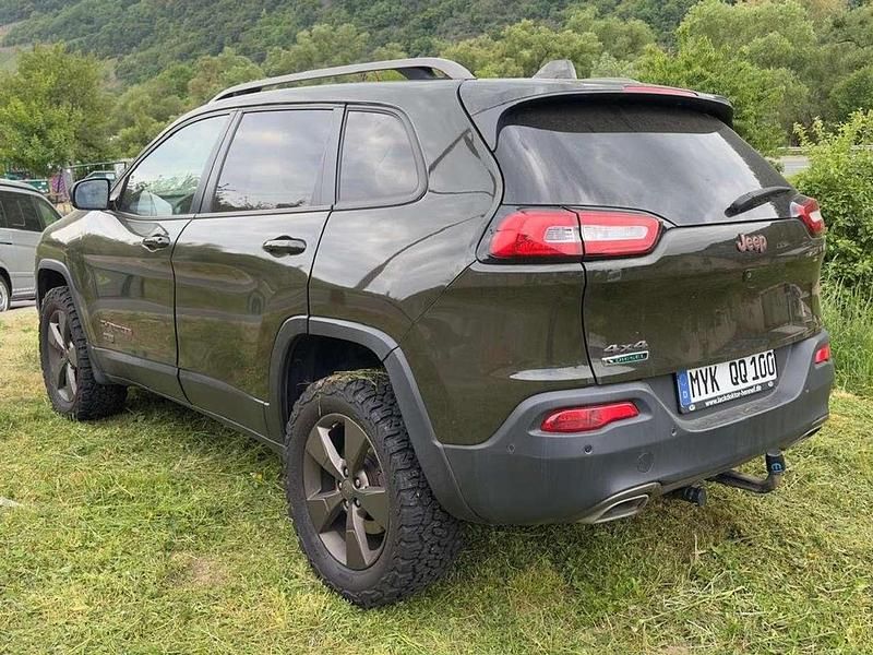 Gebraucht Jeep Cherokee 200 PS (147 kW) 2017 Grün SUV