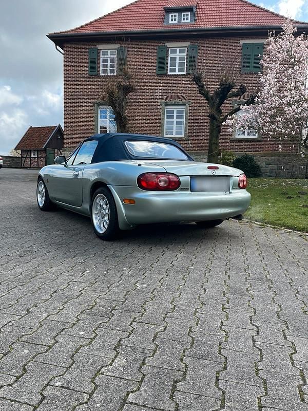 Gebraucht Mazda MX5 110 PS (80 kW) 2003 Silber Cabrio