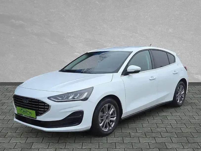 Gebraucht Ford Focus Titanium 125 PS (91 kW) 2024 Frostweiß Limousine