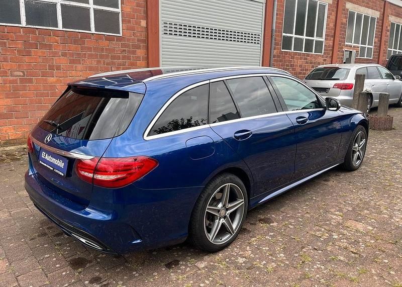 Gebraucht Mercedes C220 170 PS (125 kW) 2014 Blau Kombi
