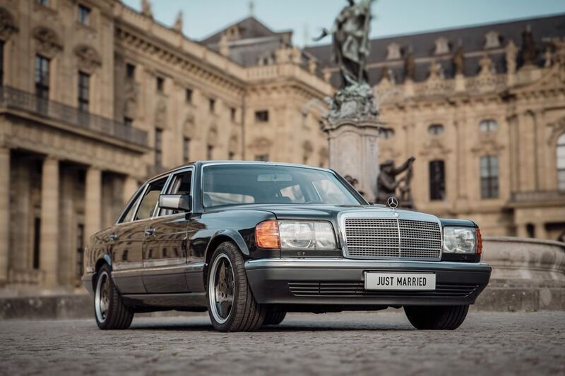 Schwarz Gebraucht 1990 Mercedes 560 Limousine | 25.900 € - Bild 1/4
