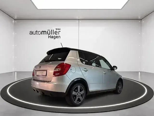 Gebraucht Skoda Fabia Monte Carlo 86 PS (63 kW) 2011 Brilliantsilber metallic Limousine