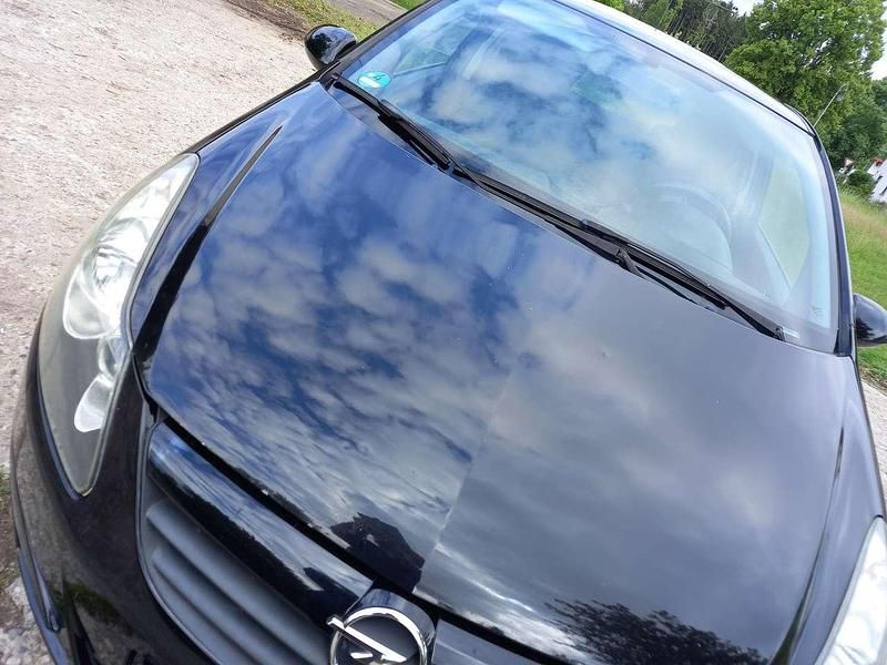 Schwarz Gebraucht 2009 Opel Corsa Color Edition Limousine | 2.200 € (Fairer Preis) - Bild 1/4