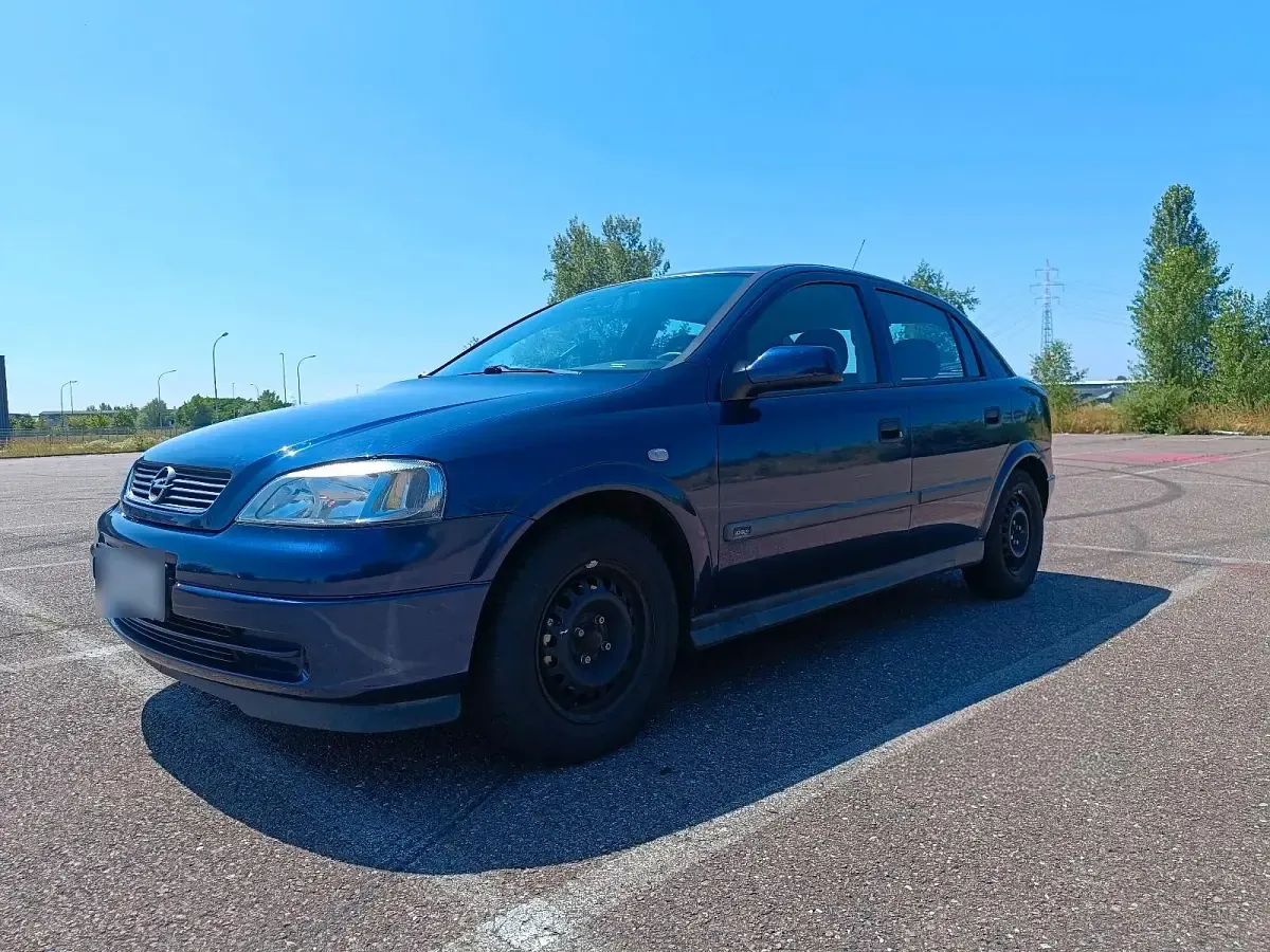 Gebraucht Opel Astra 101 PS (74 kW) 1999 Blau Limousine