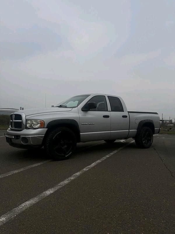 Usata Dodge Ram 345 CV (253 kW) 2005 Argento Pick-up