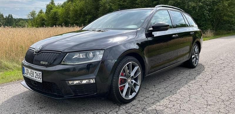 Schwarz Gebraucht 2014 Skoda Octavia RS Kombi | 11.000 € (Guter Preis) - Bild 1/4