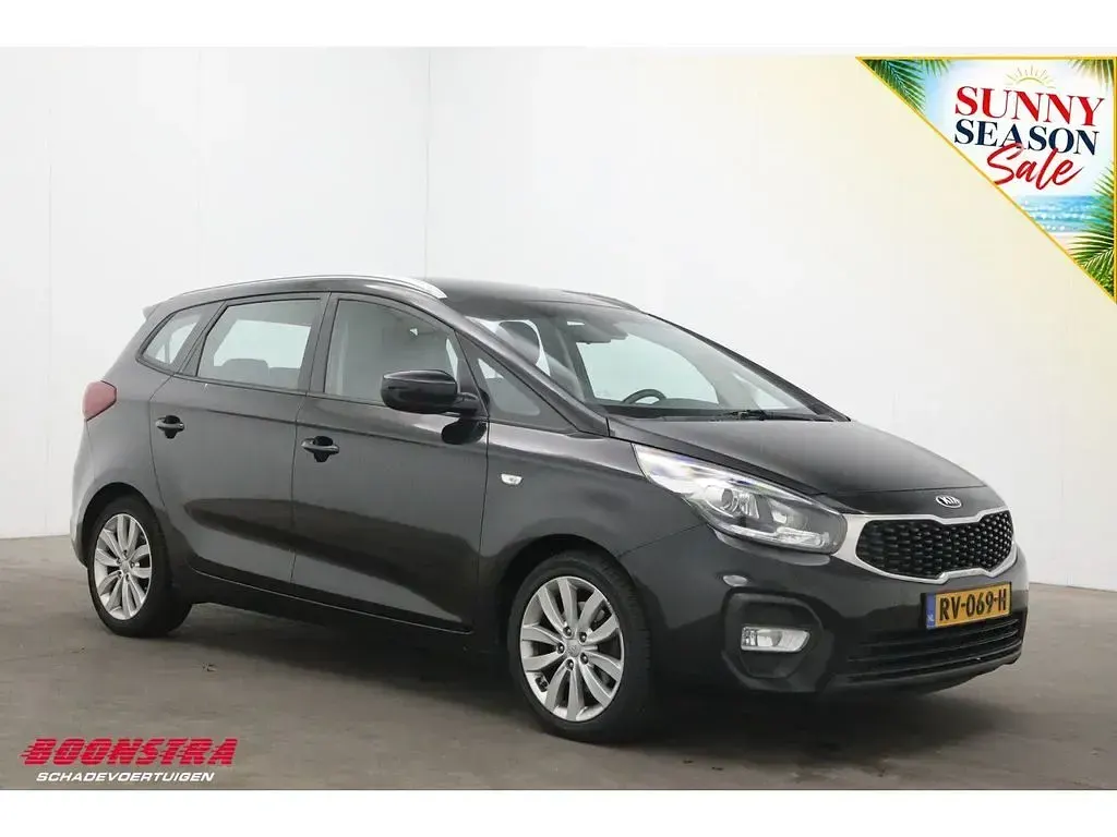 Gebraucht Kia Carens 116 PS (85 kW) 2018 Schwarz Van / Kleinbus