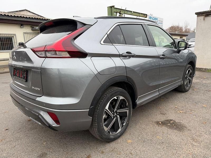 Gebraucht Mitsubishi Eclipse Cross Plus 98 PS (72 kW) 2022 Grau SUV