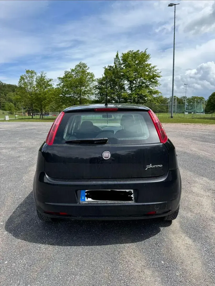 Gebraucht Fiat Punto Active 77 PS (56 kW) 2009 Schwarz Kleinwagen