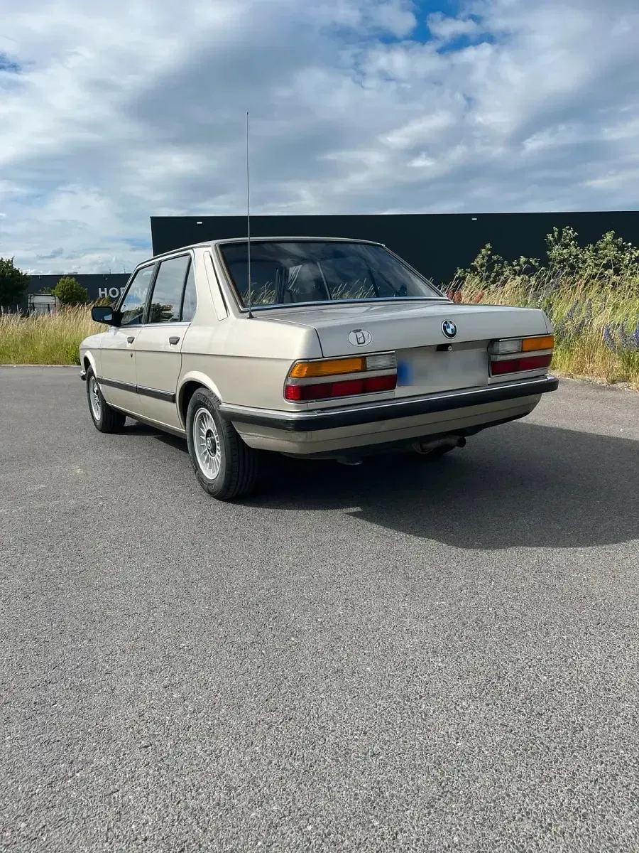 Gebraucht BMW 520 120 PS (88 kW) 1984 Limousine