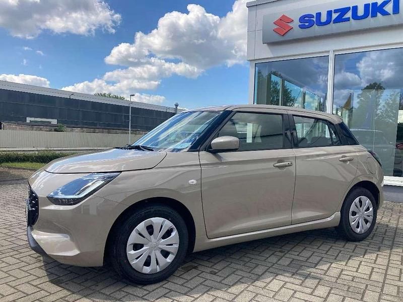 Neu Suzuki Swift 83 PS (61 kW) 2025 Caravan ivory Kleinwagen