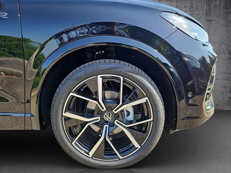Neu VW Tiguan R-line 150 PS (110 kW) 2025 Schwarz SUV
