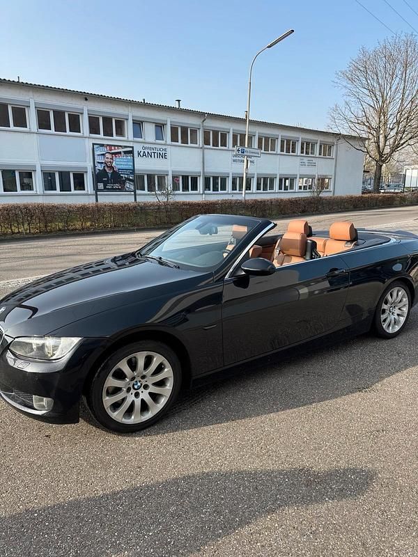 Gebraucht BMW 325 Cabriolet 218 PS (160 kW) 2009 Schwarz Cabrio