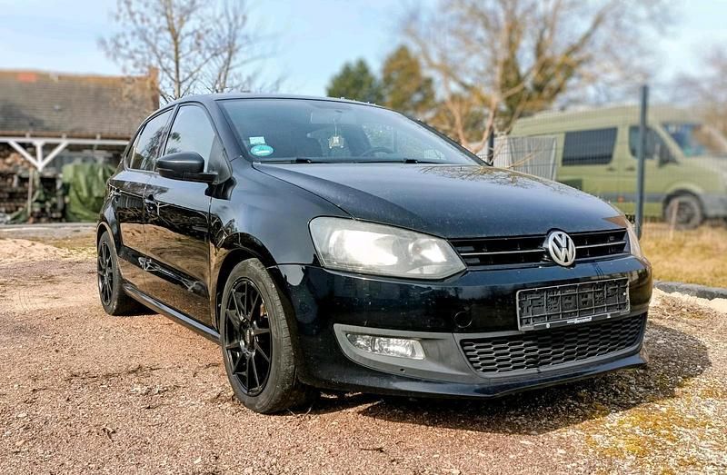 Gebraucht VW Polo Black Edition 60 PS (44 kW) 2014 Schwarz Limousine