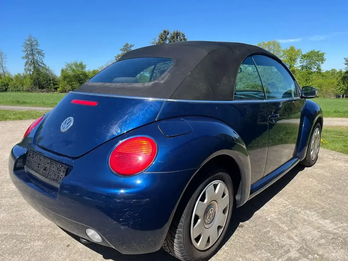 Gebraucht VW New Beetle Highline 116 PS (85 kW) 2003 Royal navy Kleinwagen
