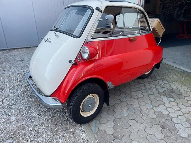 Rot Gebraucht 1960 BMW Isetta Coupé | 16.050 € - Bild 1/4