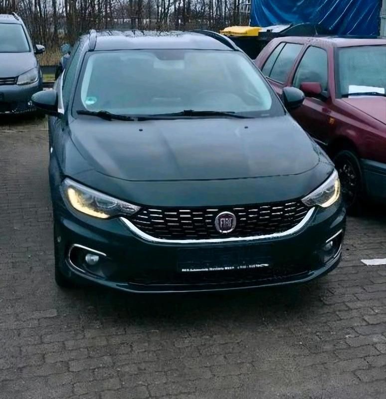 Gebraucht Fiat Tipo 120 PS (88 kW) 2019 Grün Kombi