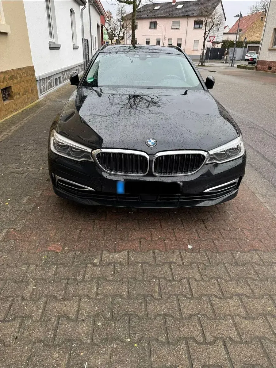 Gebraucht BMW 525 Luxury Line 231 PS (169 kW) 2018 Schwarz Kombi