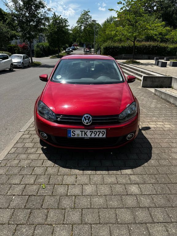 Rot Gebraucht 2010 VW Golf VI Trendline Kombi | 6.600 € (Fairer Preis) - Bild 1/4