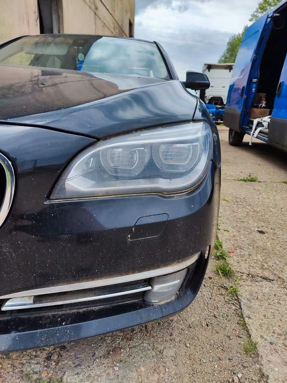 Gebraucht BMW 730 258 PS (189 kW) 2012 Blau Limousine