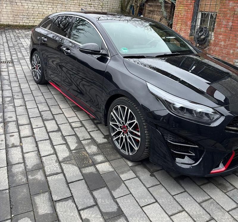 Gebraucht Kia ProCeed GT 204 PS (150 kW) 2023 Schwarz Kombi