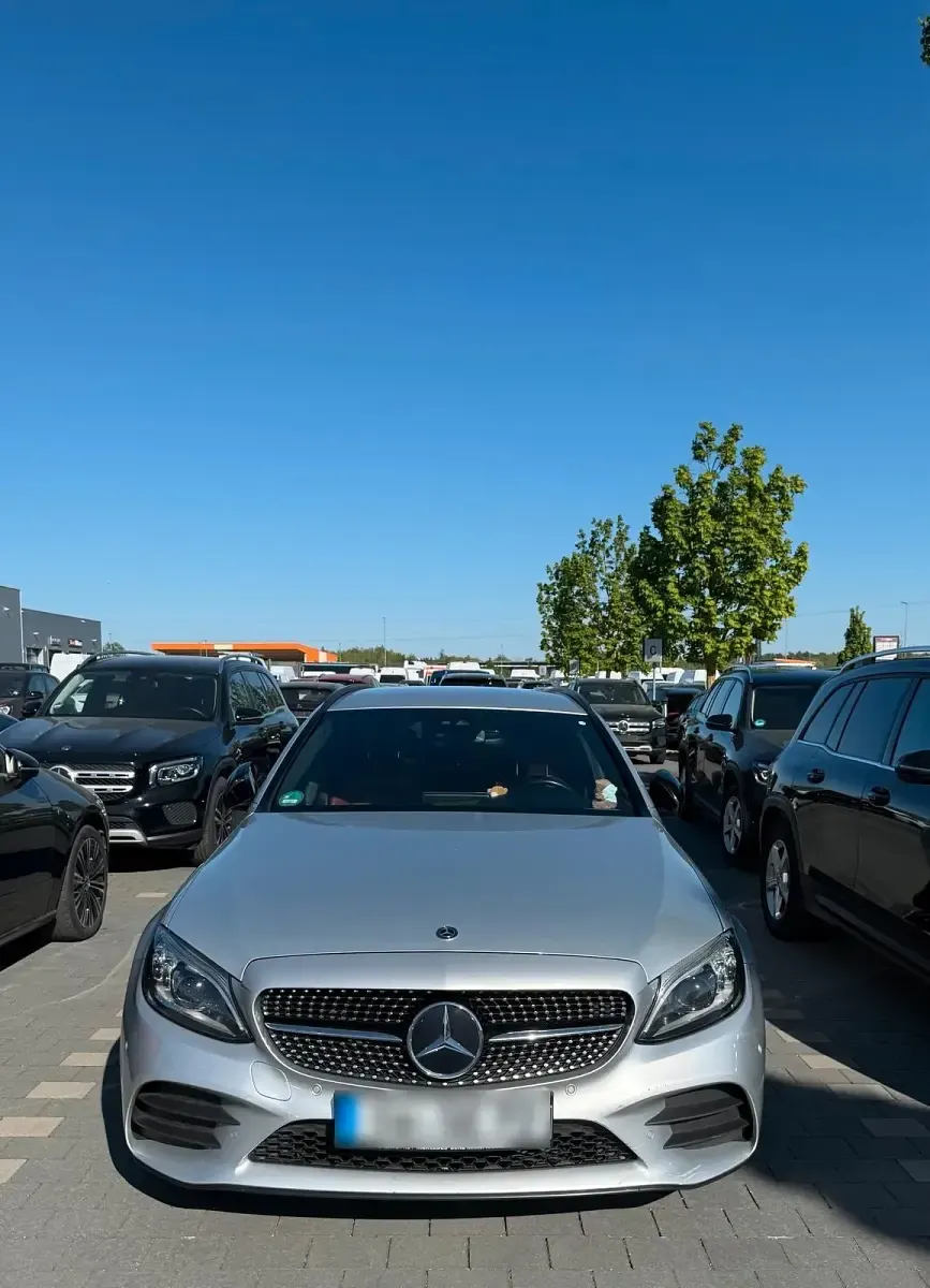 Gebraucht Mercedes C220 AMG line 194 PS (142 kW) 2018 Silber Kombi