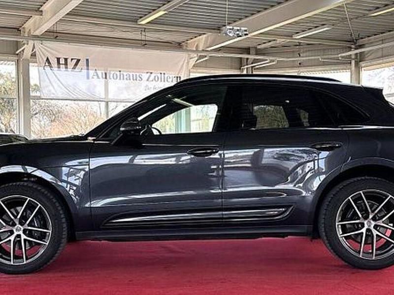 Gebraucht Porsche Macan 265 PS (194 kW) 2023 Vulkangraumetallic SUV