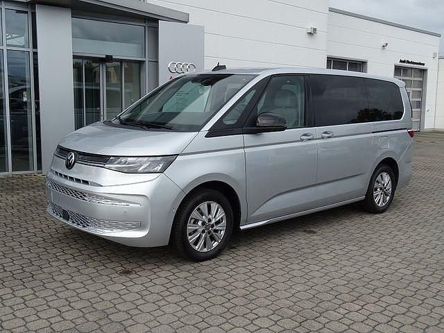 Second-hand VW Multivan Life 150 CP (110 kW) 2024 Monovolum