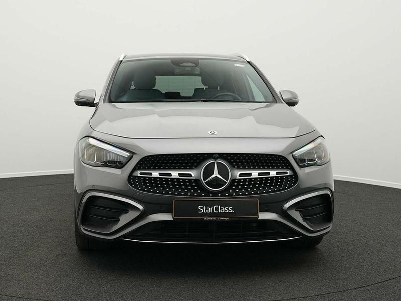 Gebraucht Mercedes GLA220 190 PS (139 kW) 2025 Grau SUV