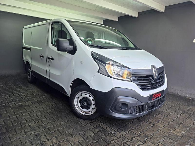 Gebraucht Renault Trafic Komfort 95 PS (69 kW) 2019 Weiß Van / Kleinbus