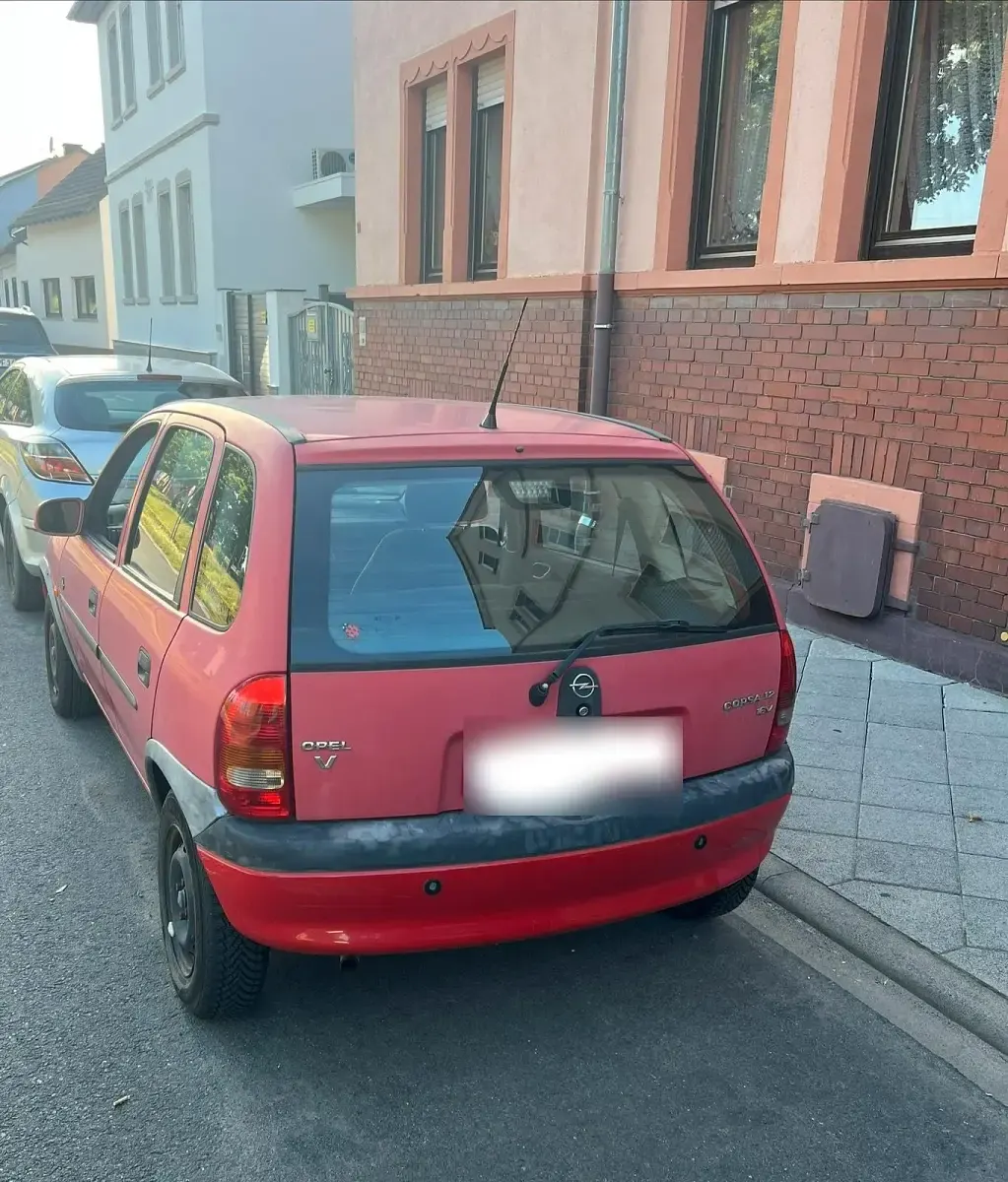 Gebraucht Opel Corsa 65 PS (47 kW) 1998 Rot Kleinwagen