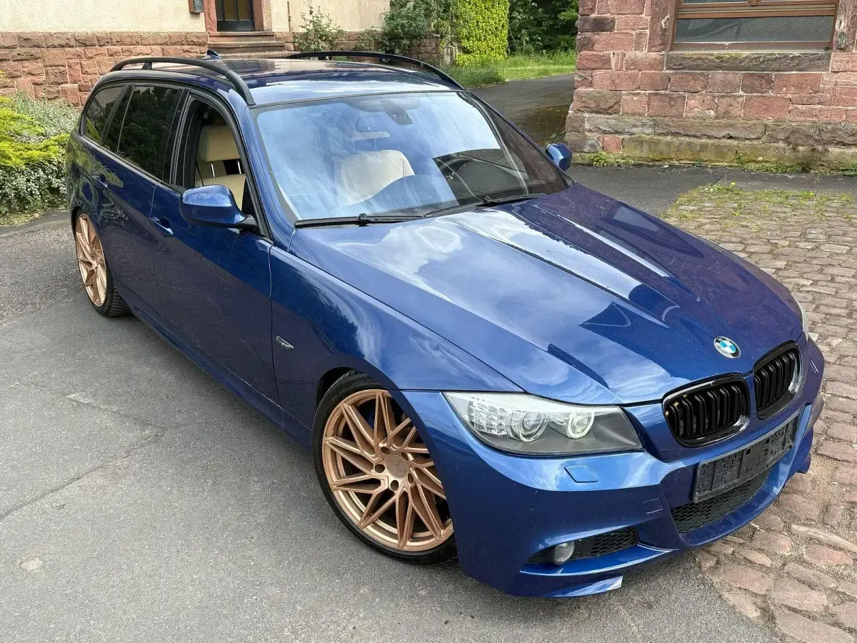Gebraucht BMW 330 M Sport 245 PS (180 kW) 2009 Blau Kombi