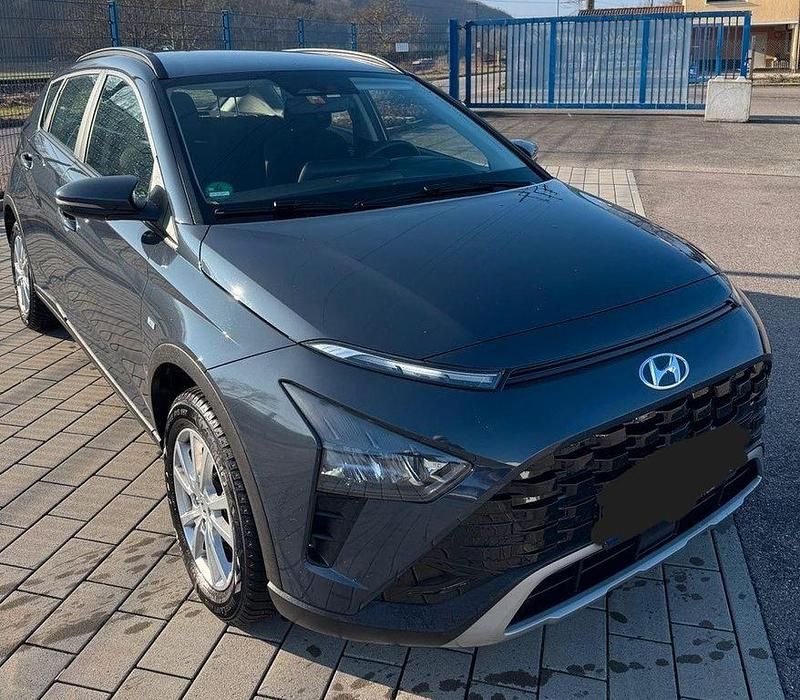 Gebraucht Hyundai Bayon Trend 101 PS (74 kW) 2024 Grau SUV