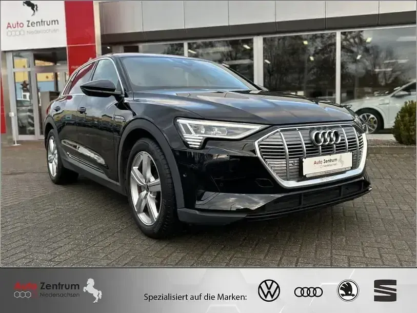 Używany Audi e-tron Ambiente 300 kW (408 KM) 2023 Czarny SUV