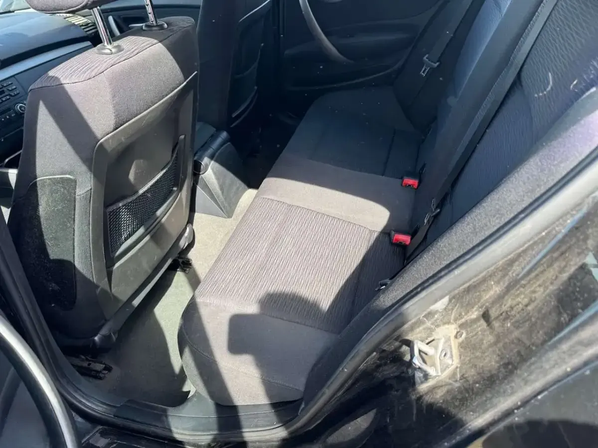 Gebraucht BMW 118 143 PS (105 kW) 2008 Schwarz Kleinwagen