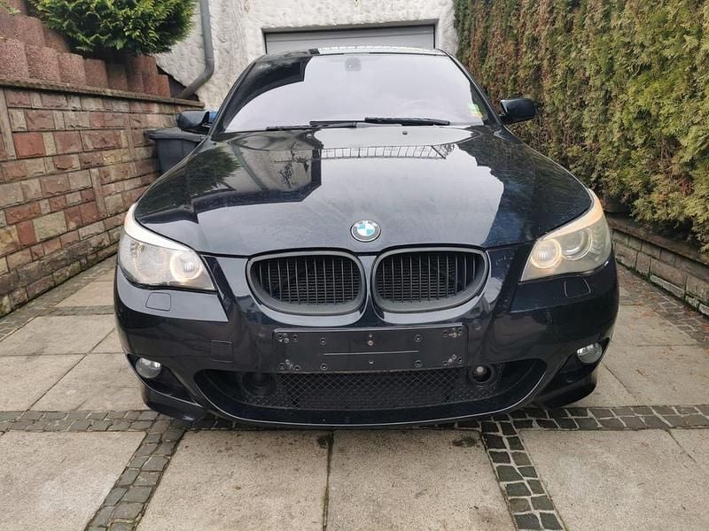 Gebraucht BMW 550 Sport Line 367 PS (269 kW) 2008 Schwarz Limousine